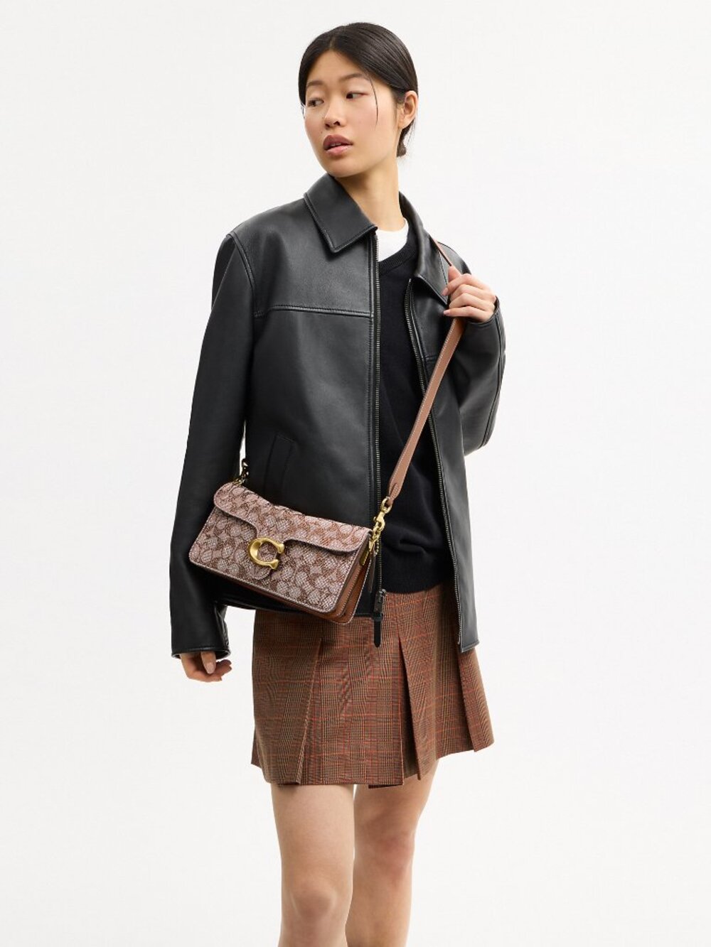 Coach Tabby Shoulder Bag 26 In Crystal Signature Jacquard